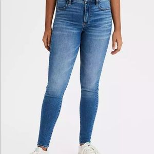 Barely Worn - American Eagle Hi-Rise Jegging Jeans